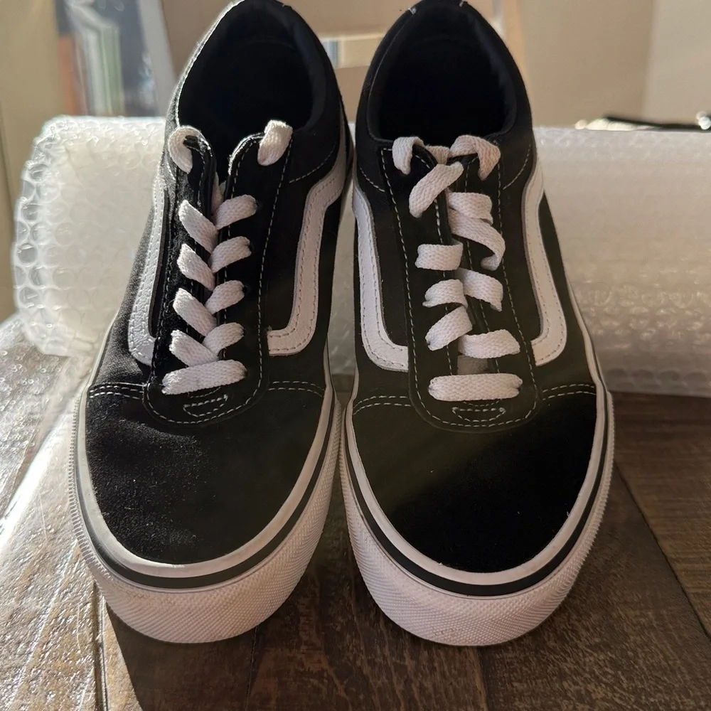 Vans Old Skool Black White Stripe Lace Up, youth sz. 3 - Picture 9 of 9